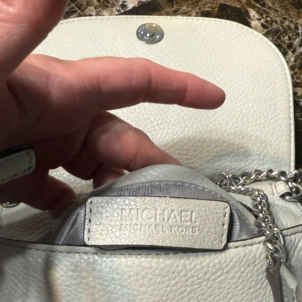 Michael Kors Pebbled Leather Mini Crossbody Bag –